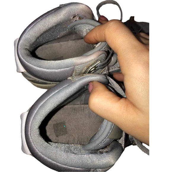 Youth Nike Air Jordan 1 Flight 2 Gray/White Sneakers - 6.5Y - Picture 5 of 13